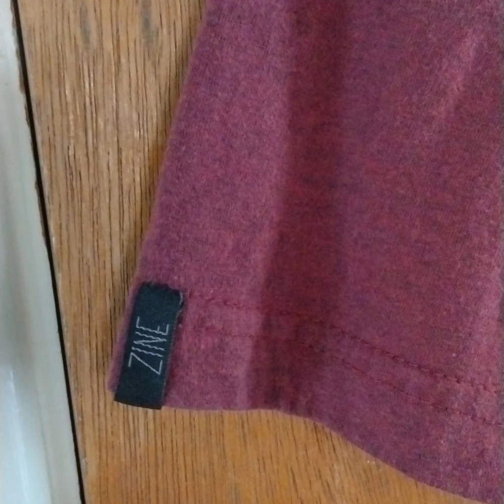 Men's Casual T Shirt Zine Sz.L - Picture 8 of 8